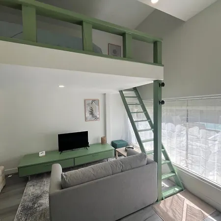 Renove Avec Terrasse & Jardin Proche Gare Appartement