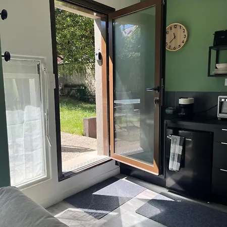 Renove Avec Terrasse & Jardin Proche Gare *